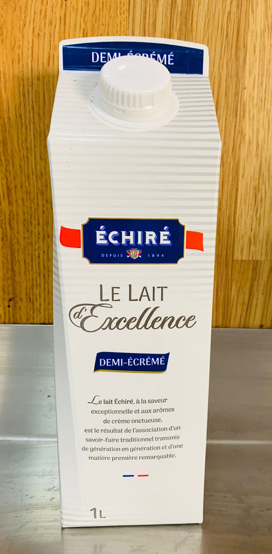 Lait en brique demi-écrémé (1 litre)